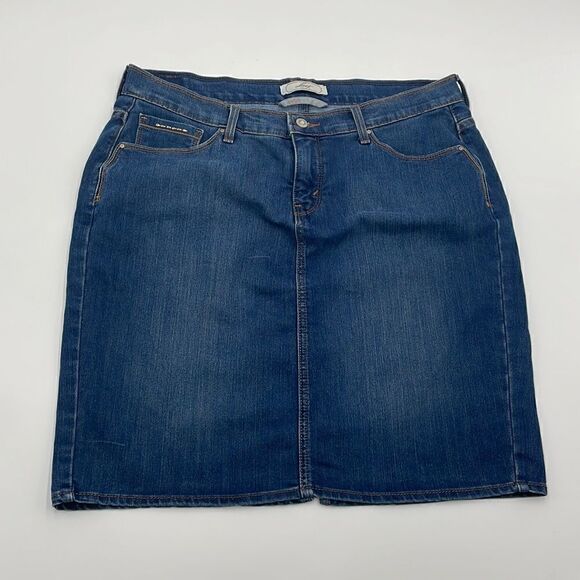 Levi’s Jean skirt  - Picture 1 of 11